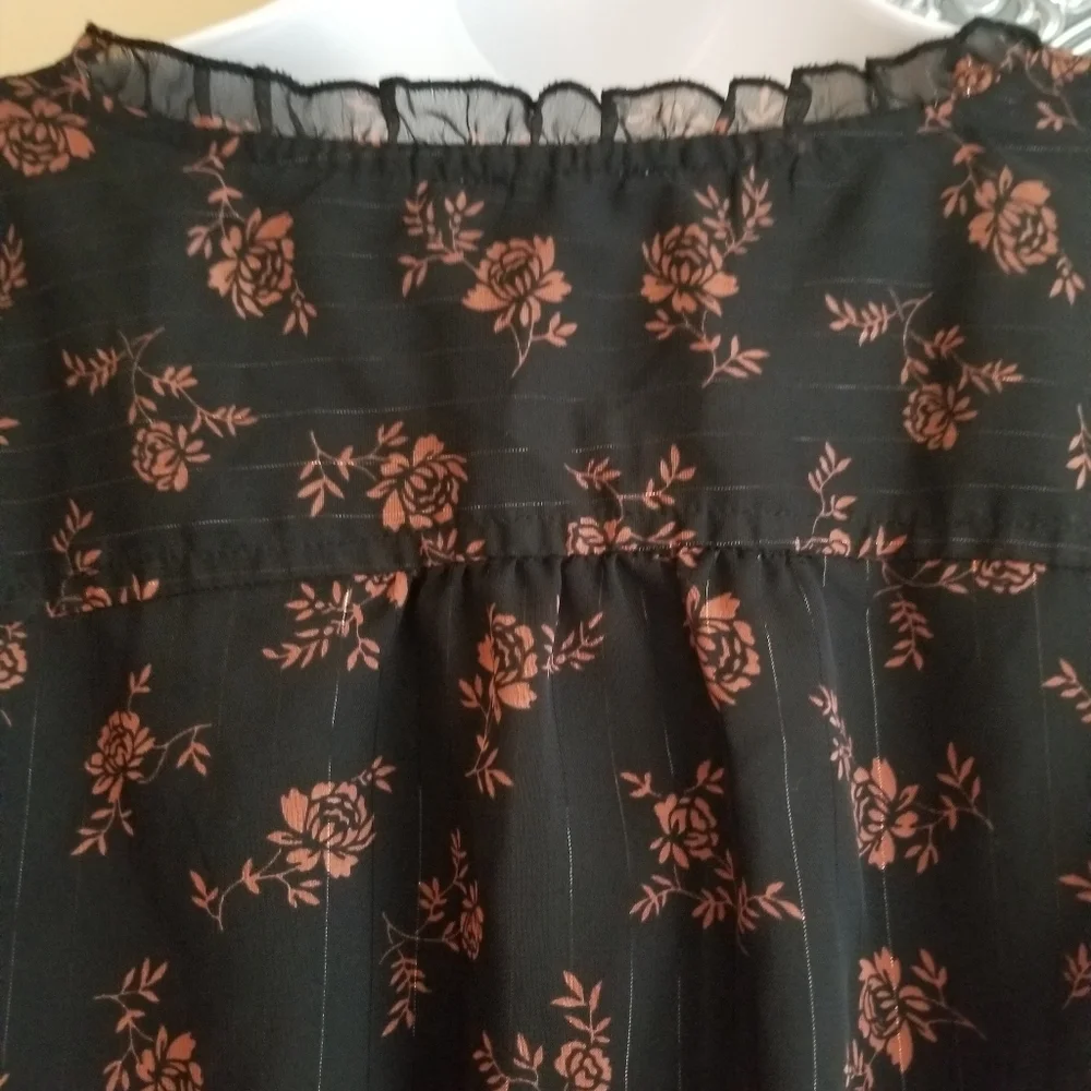 Isabel Maternity Light Airy Dainty Ruffled Small - Picture 8 of 9